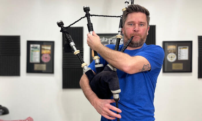 How to Play the Bagpipe - A Beginner's Guide 