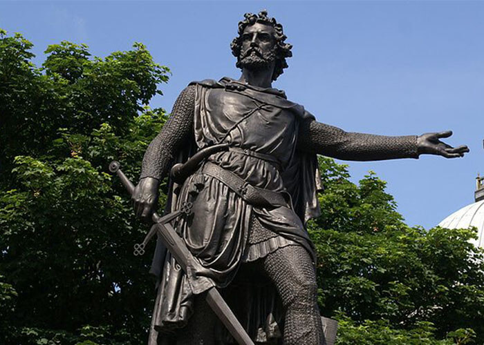 How Tall Was William Wallace? Unveiling a Scottish Legend