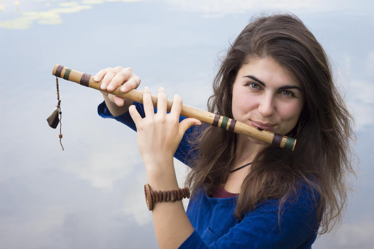 How to Play the Wooden Flute