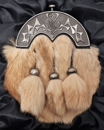 Fox Fur Sporran With Antique Thistle Cantle